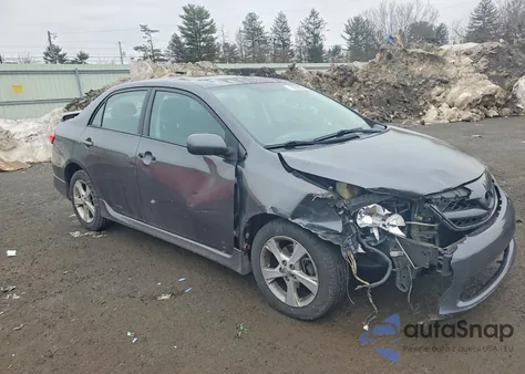 2011 Toyota Corolla z USA, uszkodzony, nr VIN 2T1BU4EE0BC679513